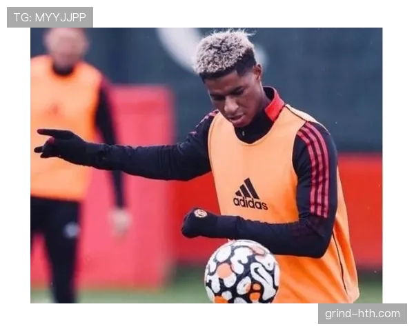 瓦拉内状态回勇,助曼联重拾英超竞争力 瓦拉内状态回勇,助曼联重拾英超竞争力