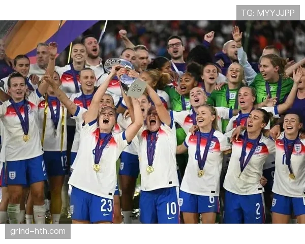 英格兰女足昂首挺进欧洲杯决赛，稳健表现彰显强大实力与团队精神