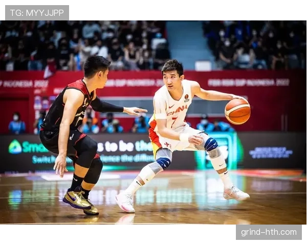 刚看到孙铭徽下楼，手里拎着普通塑料袋，门口那辆车直接把我劝退